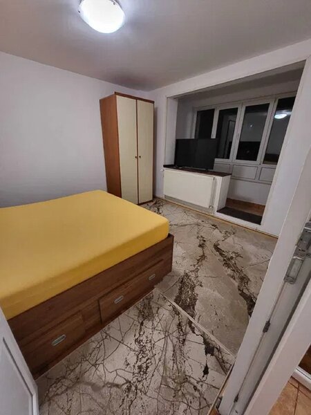 Drumul Taberei 3 camere 1/4 cu garaj