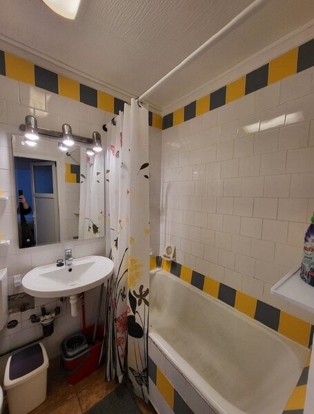 Drumul Taberei, 3 camere, 1/4, cu garaj,Centrala proprie