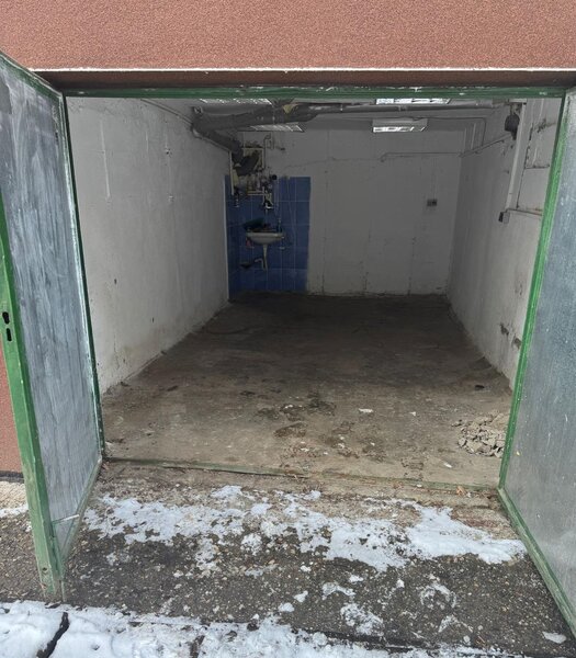 Drumul Taberei, 3 camere, 1/4, cu garaj,Centrala proprie